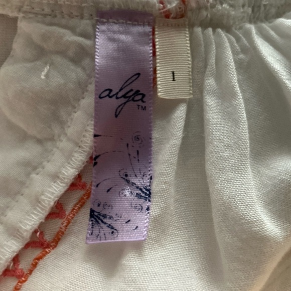 Alya embroidered & beaded peasant top - Picture 2 of 12